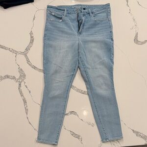 American Eagle Outfitters Light Blue Skinny Jeans